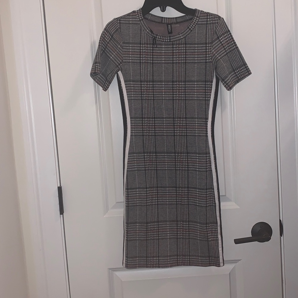 H&M CHECKERED DRESS SIZE 4